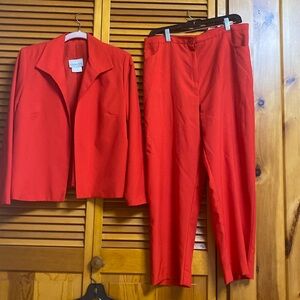 Nice pants suit jacket long sleeve nice collar length 23”pit to pit 22”